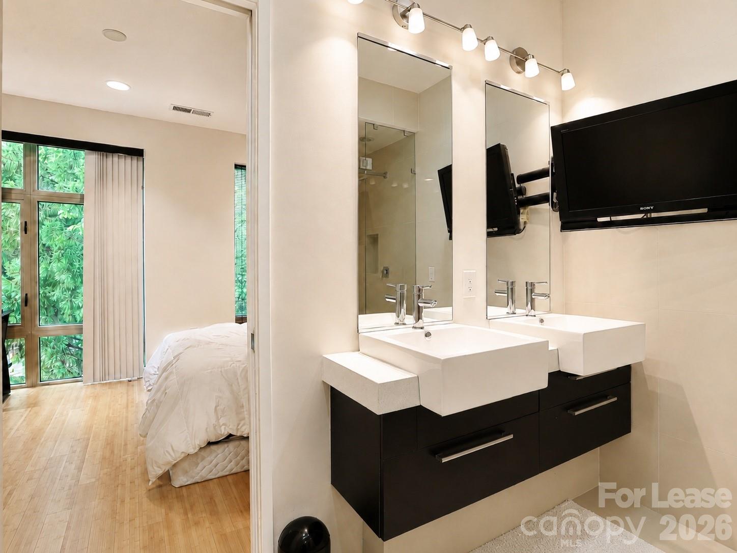 350 Viburnum Way Court Property Photo 13