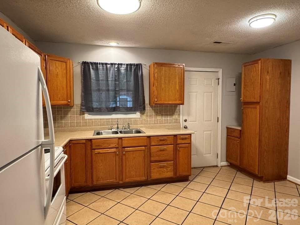 411 Ludwick Avenue Property Photo 3