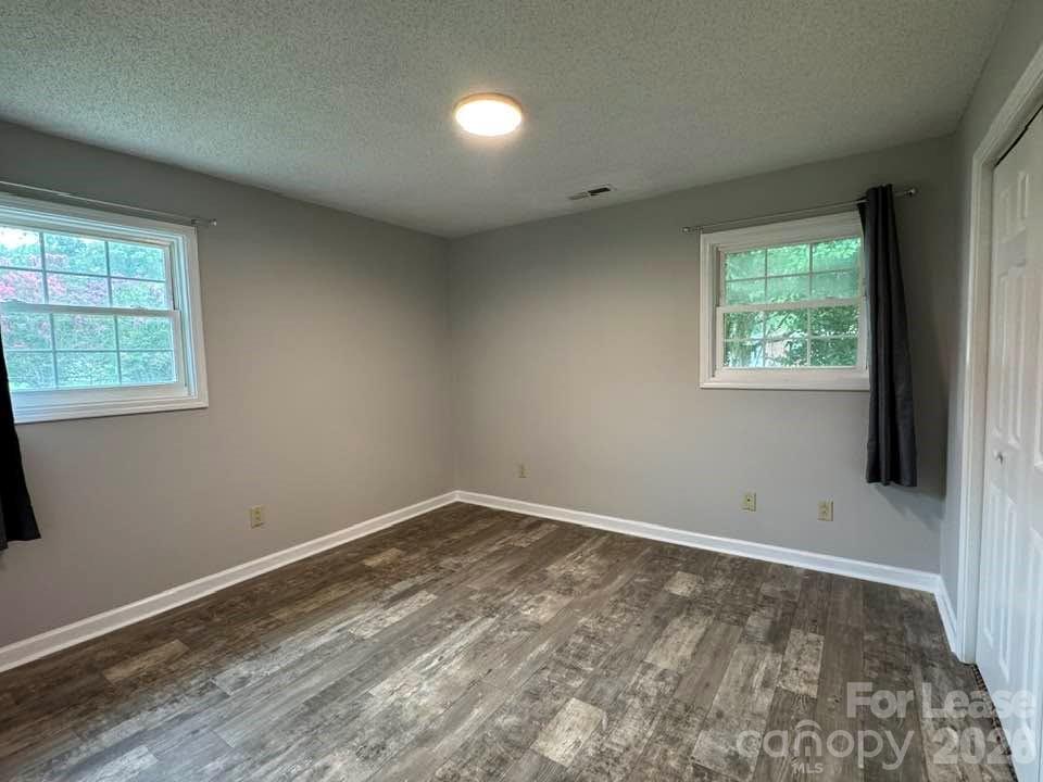 411 Ludwick Avenue Property Photo 10