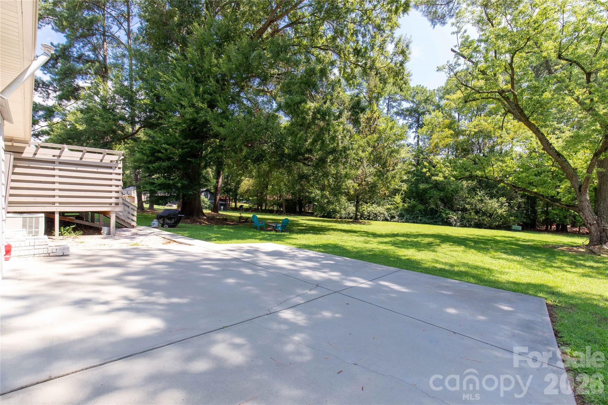 1405 Lakeview Drive Property Photo 8