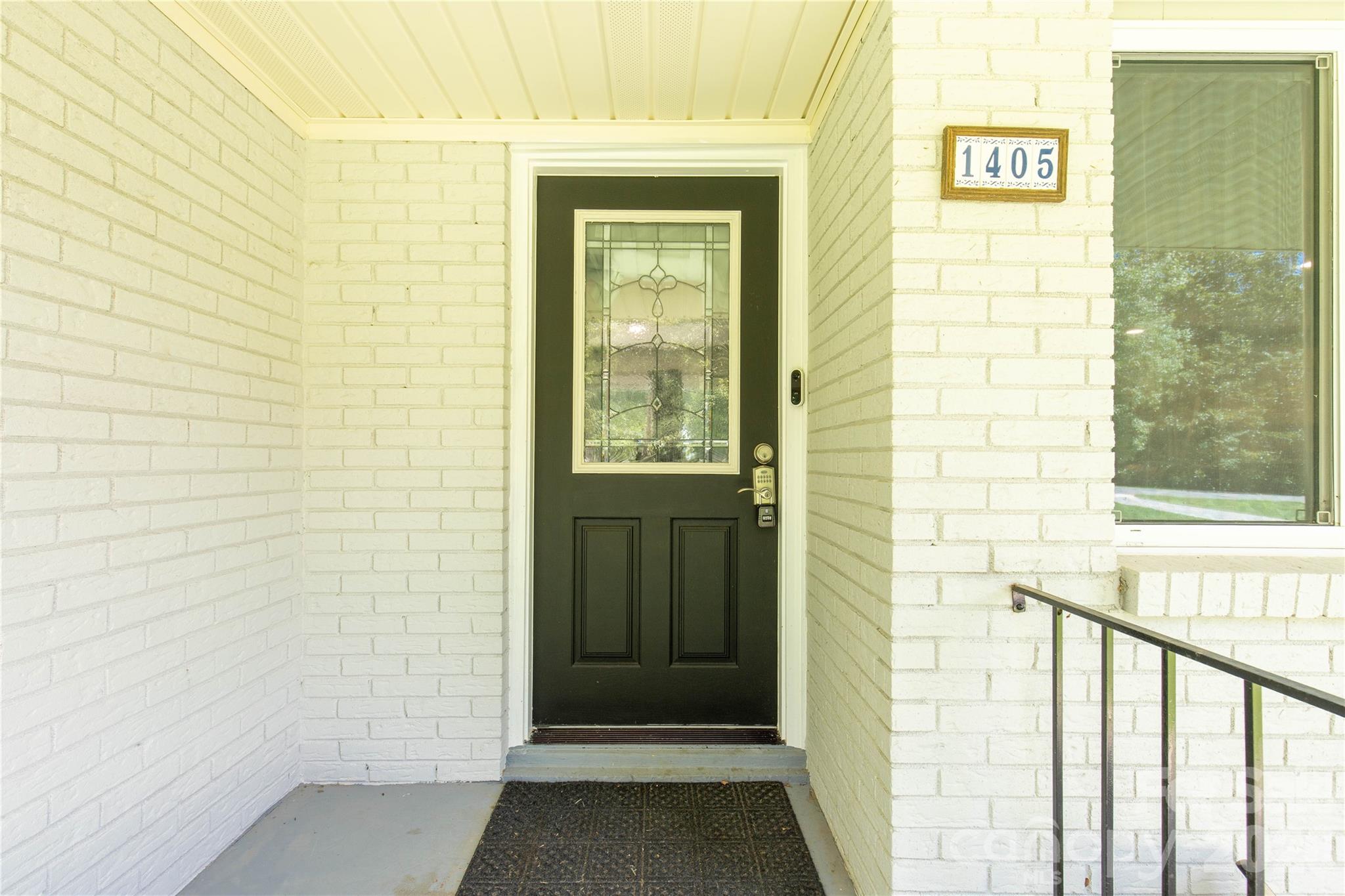 1405 Lakeview Drive Property Photo 10