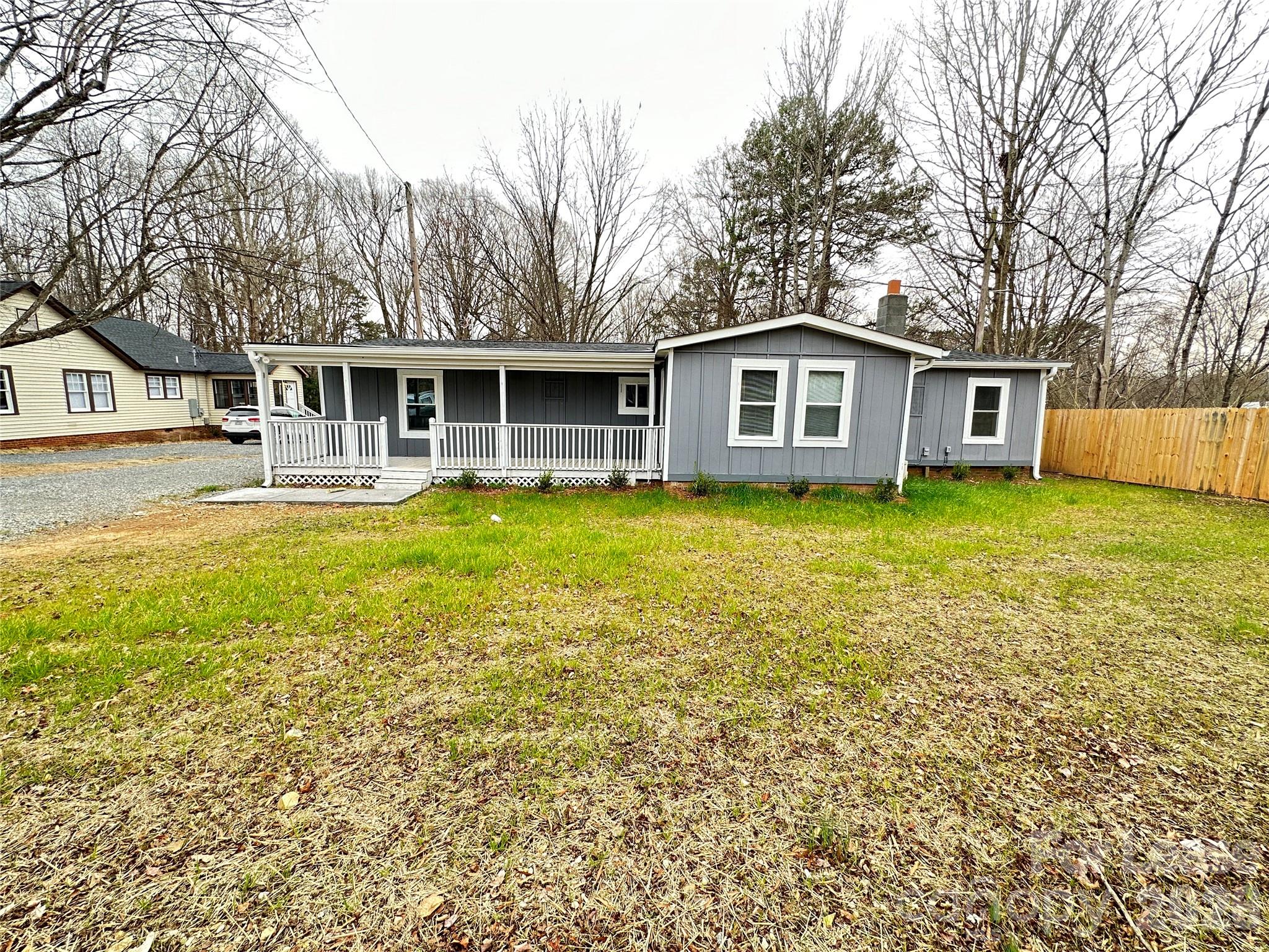 3345 E Ridge Road Property Photo 1