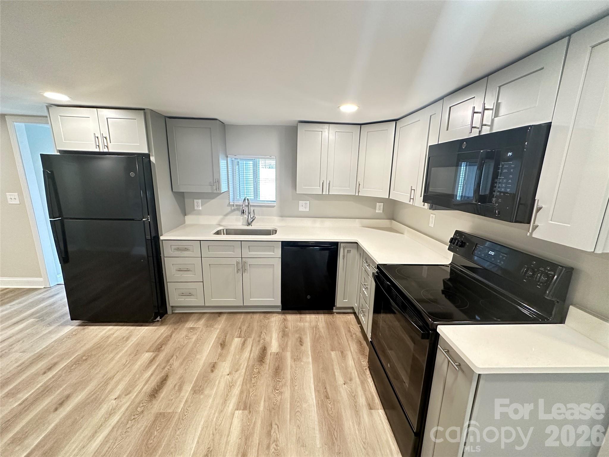 3345 E Ridge Road Property Photo 9
