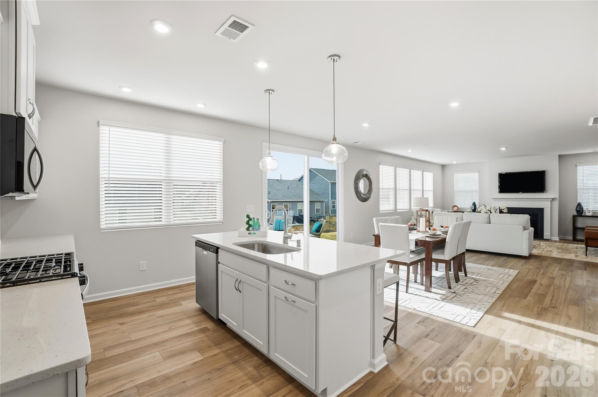 1326 Honey Trail Property Photo 8
