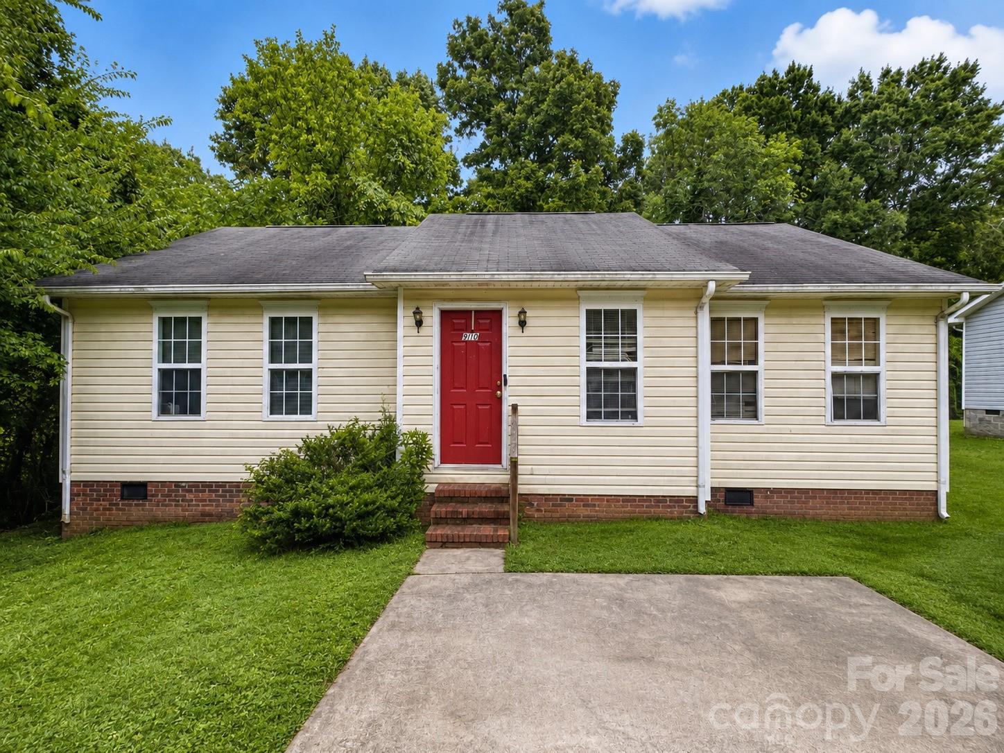 910 2nd Street Property Photo 1