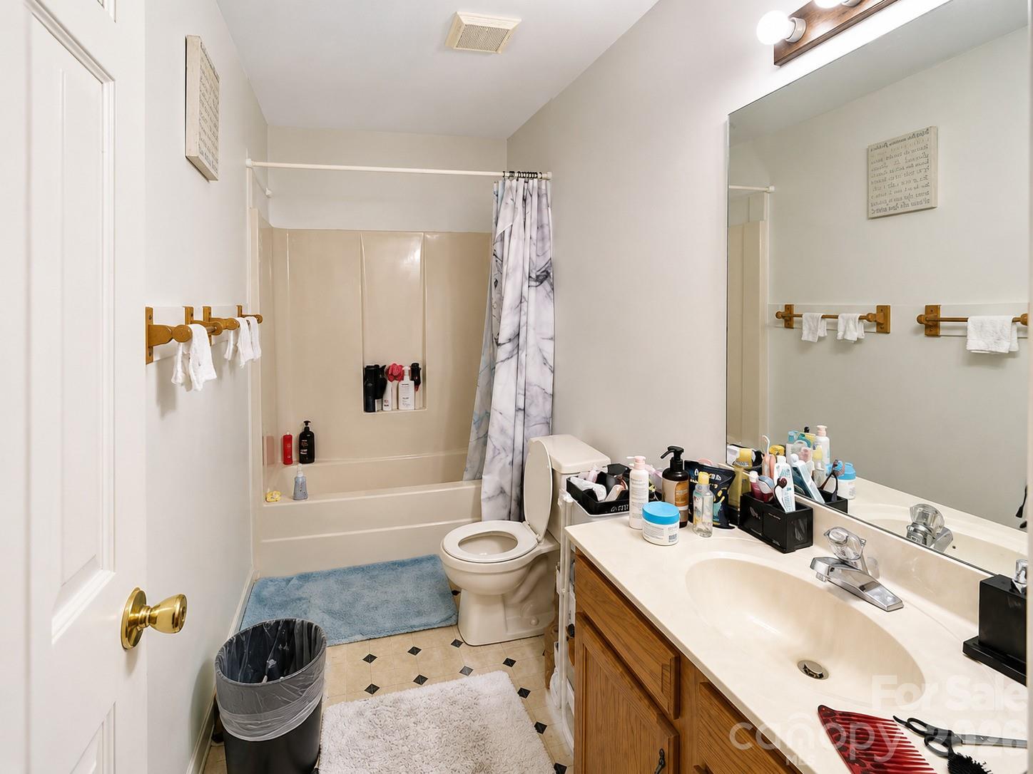 910 2nd Street Property Photo 6