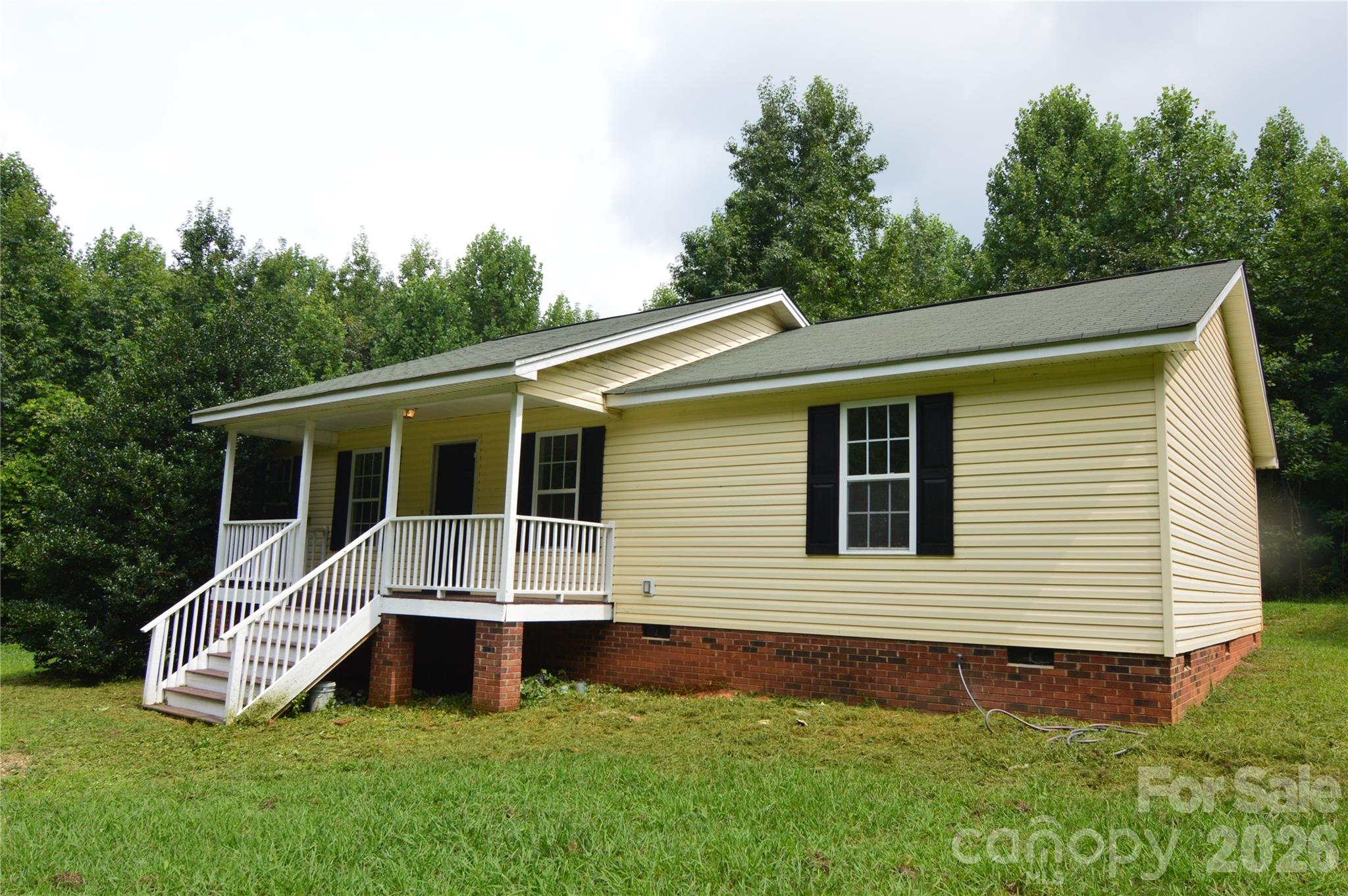 607 Anthony Grove Road Property Photo 3