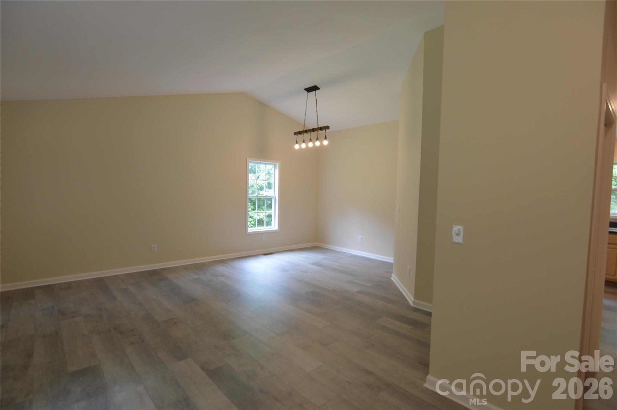 607 Anthony Grove Road Property Photo 12