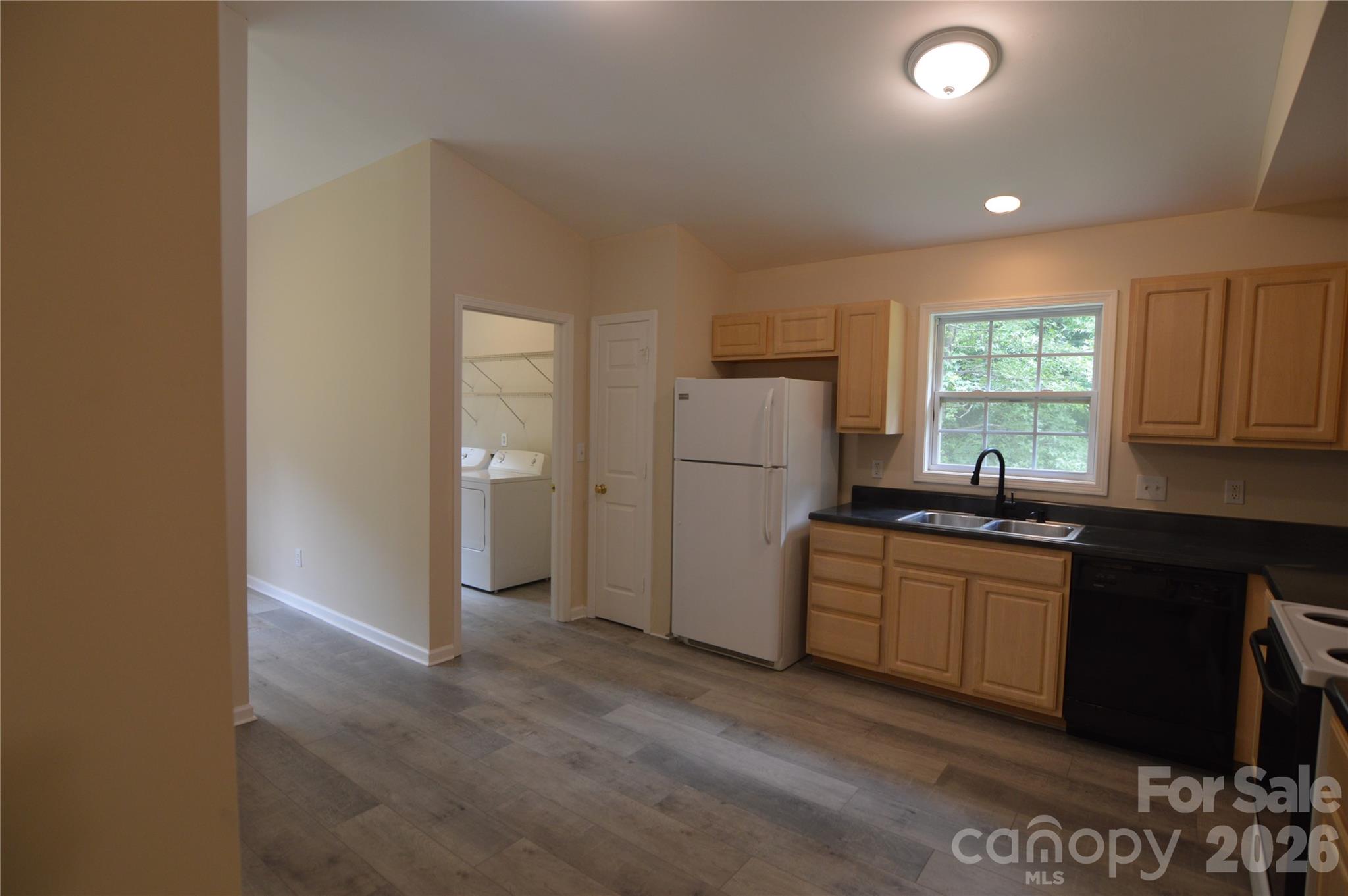 607 Anthony Grove Road Property Photo 16