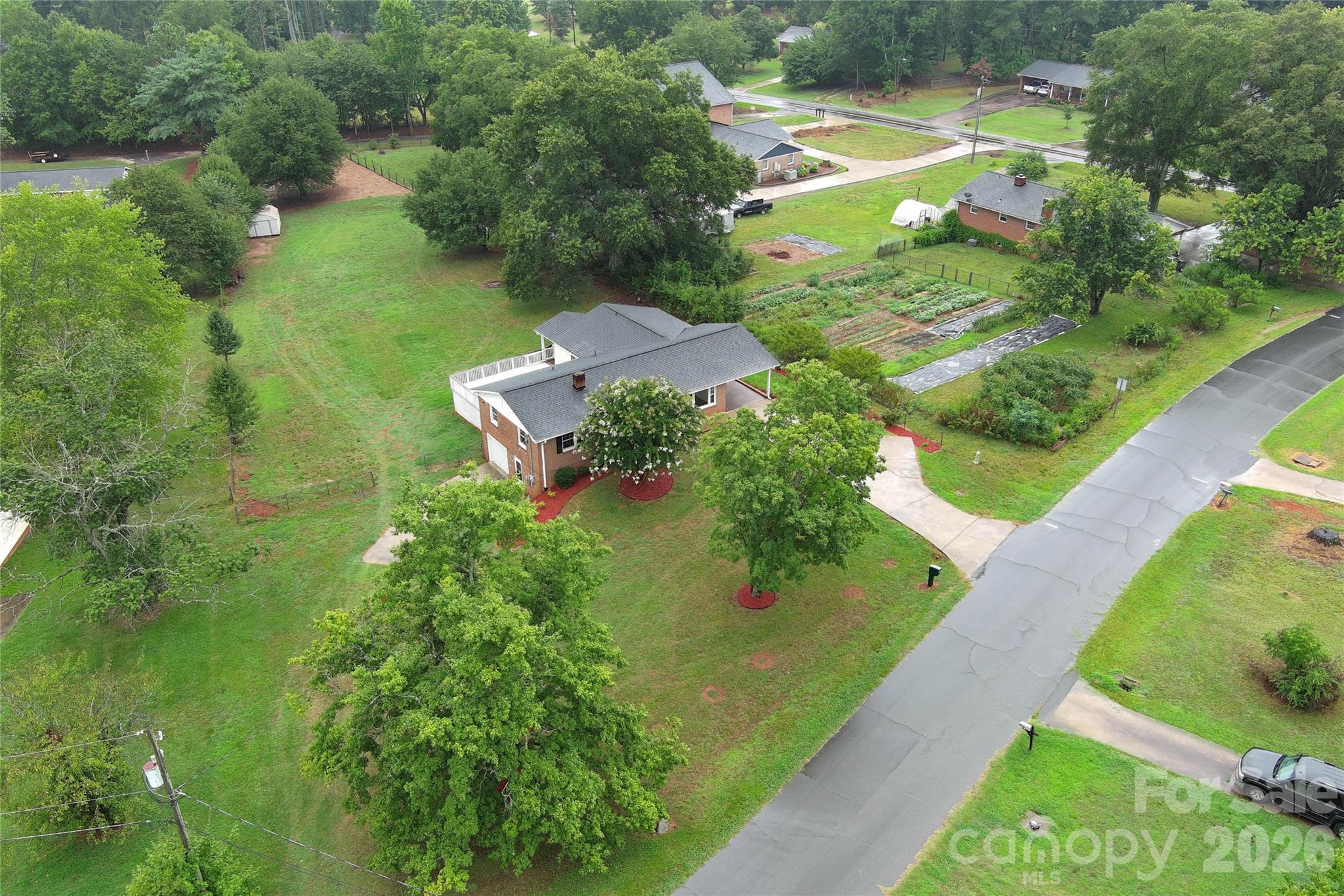 104 Dyer Drive Property Photo 33