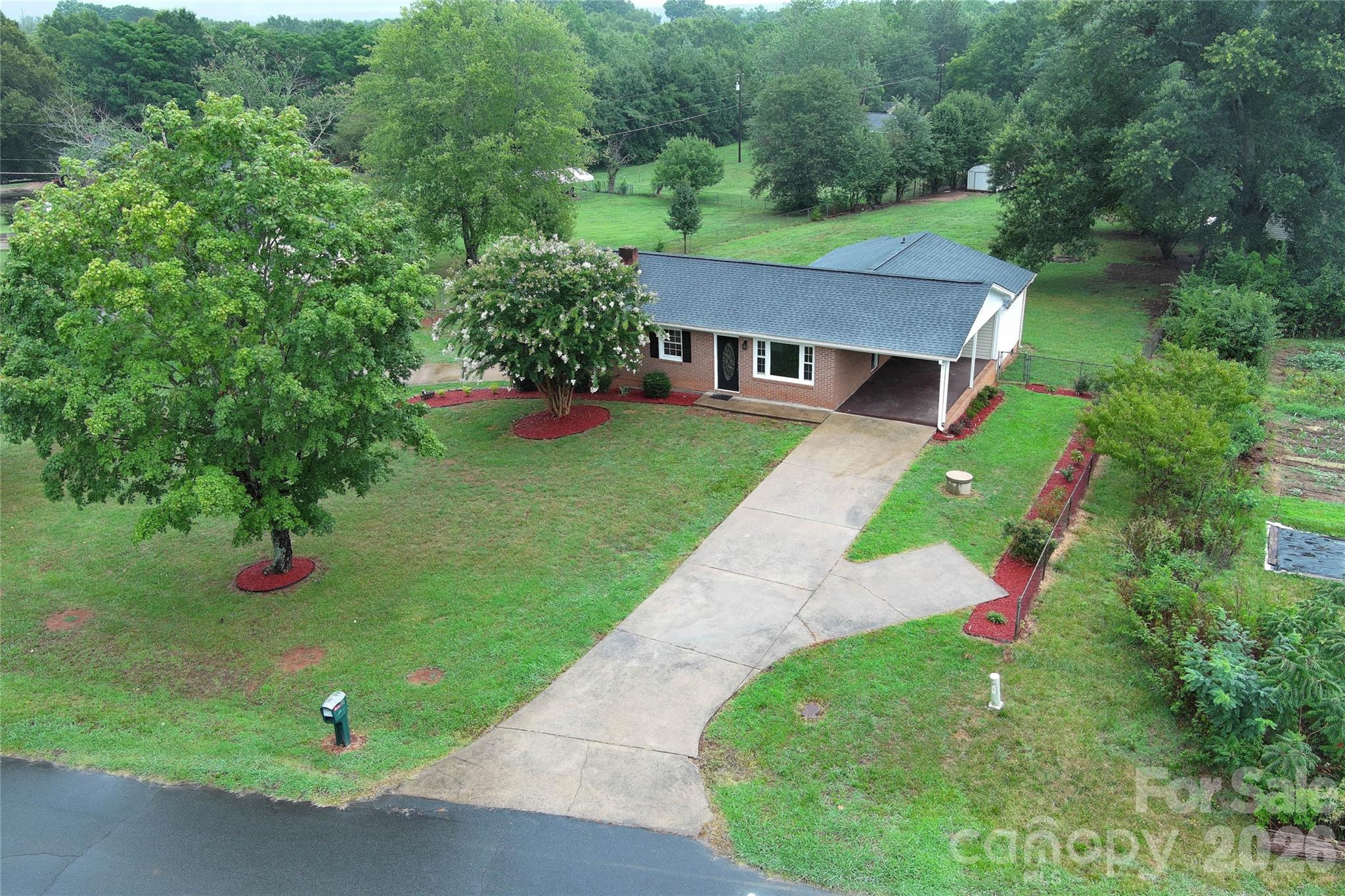 104 Dyer Drive Property Photo 35