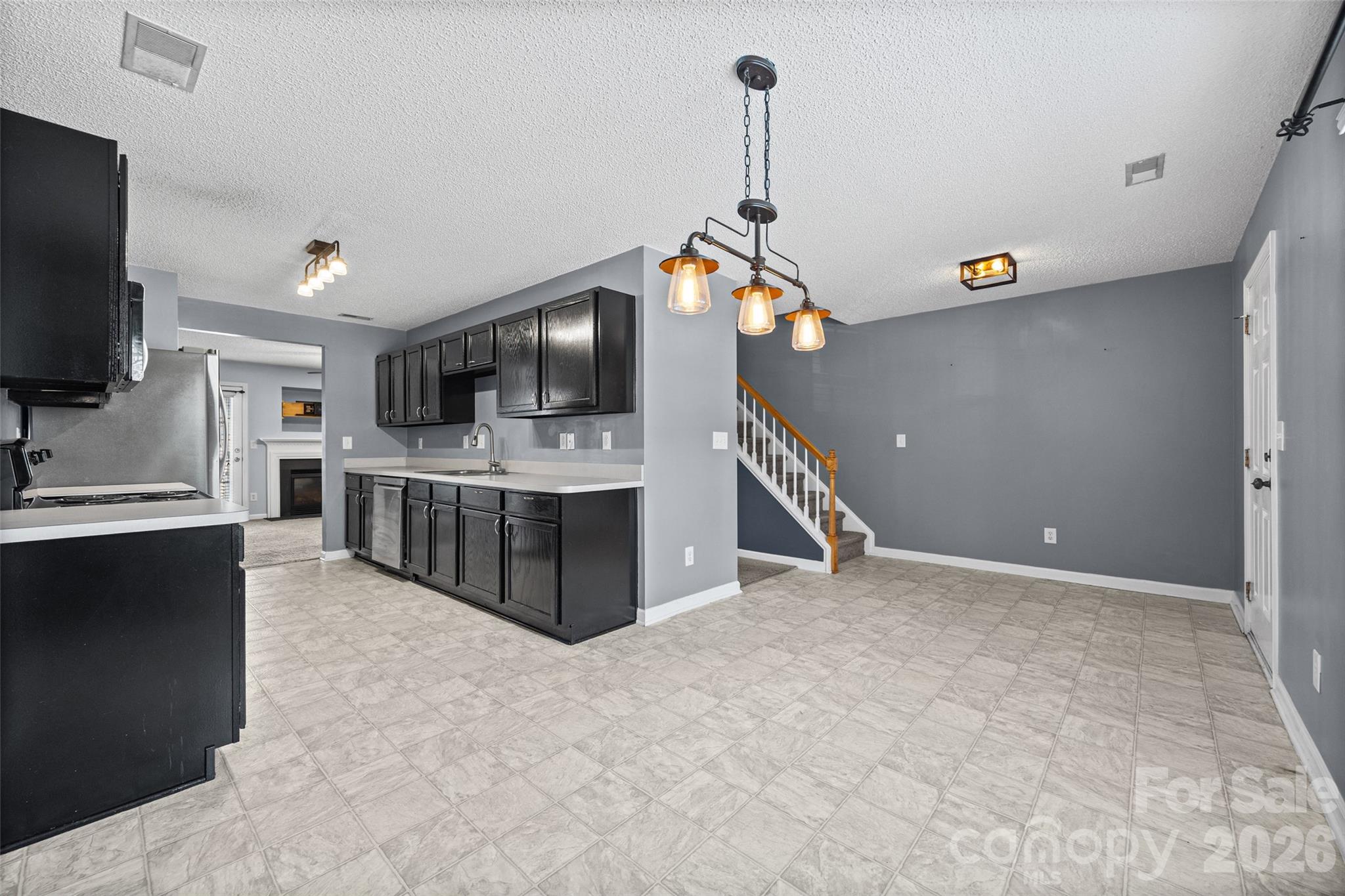 3240 Barons Court Road Property Photo 3