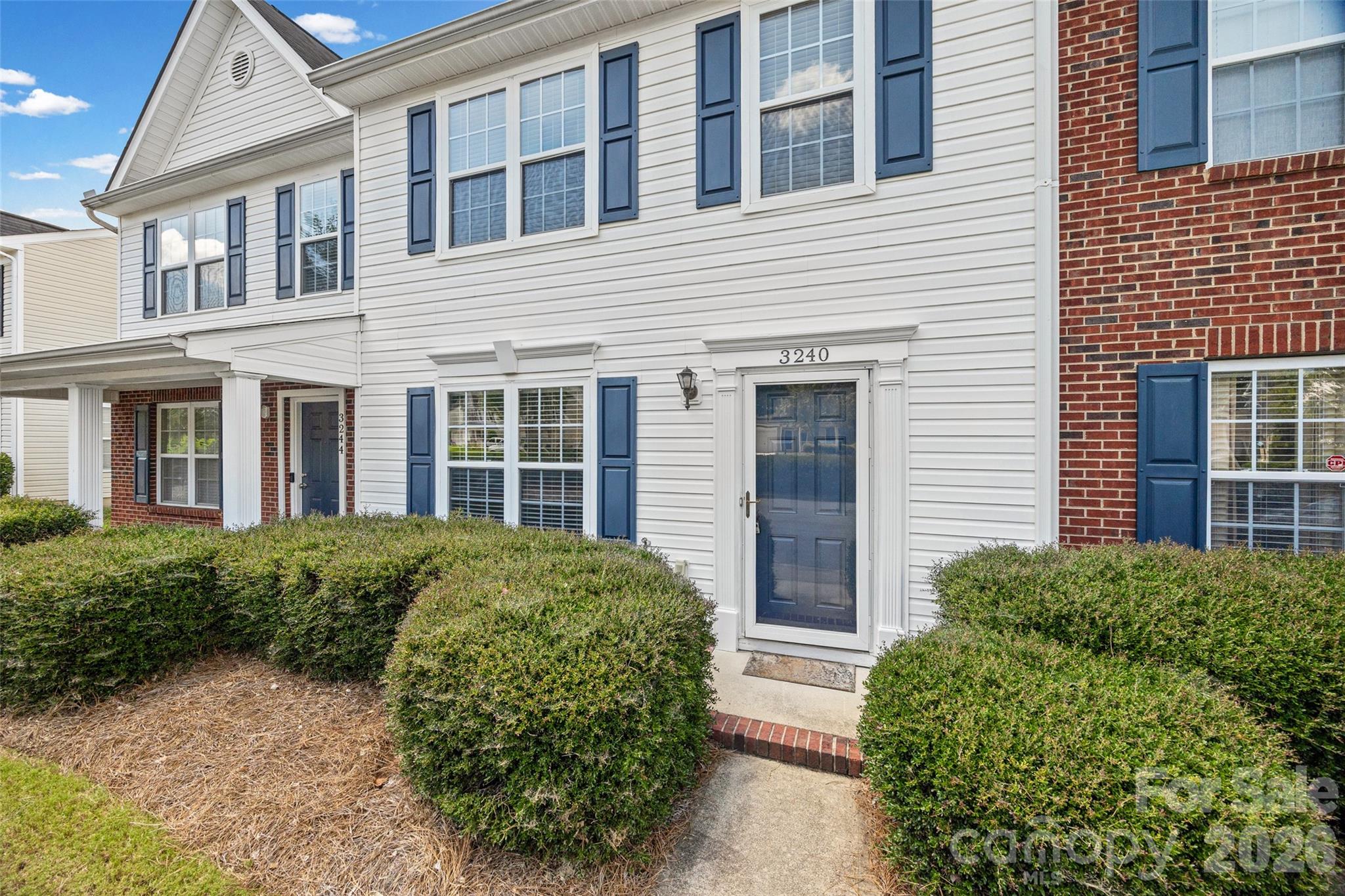 3240 Barons Court Road Property Photo 7