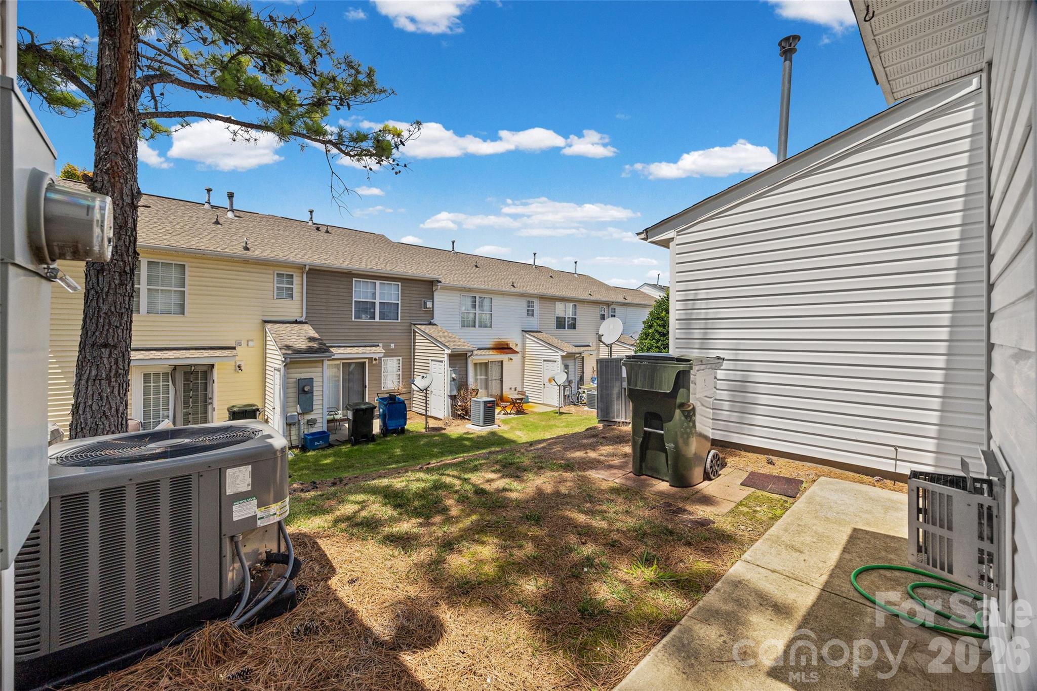 3240 Barons Court Road Property Photo 25