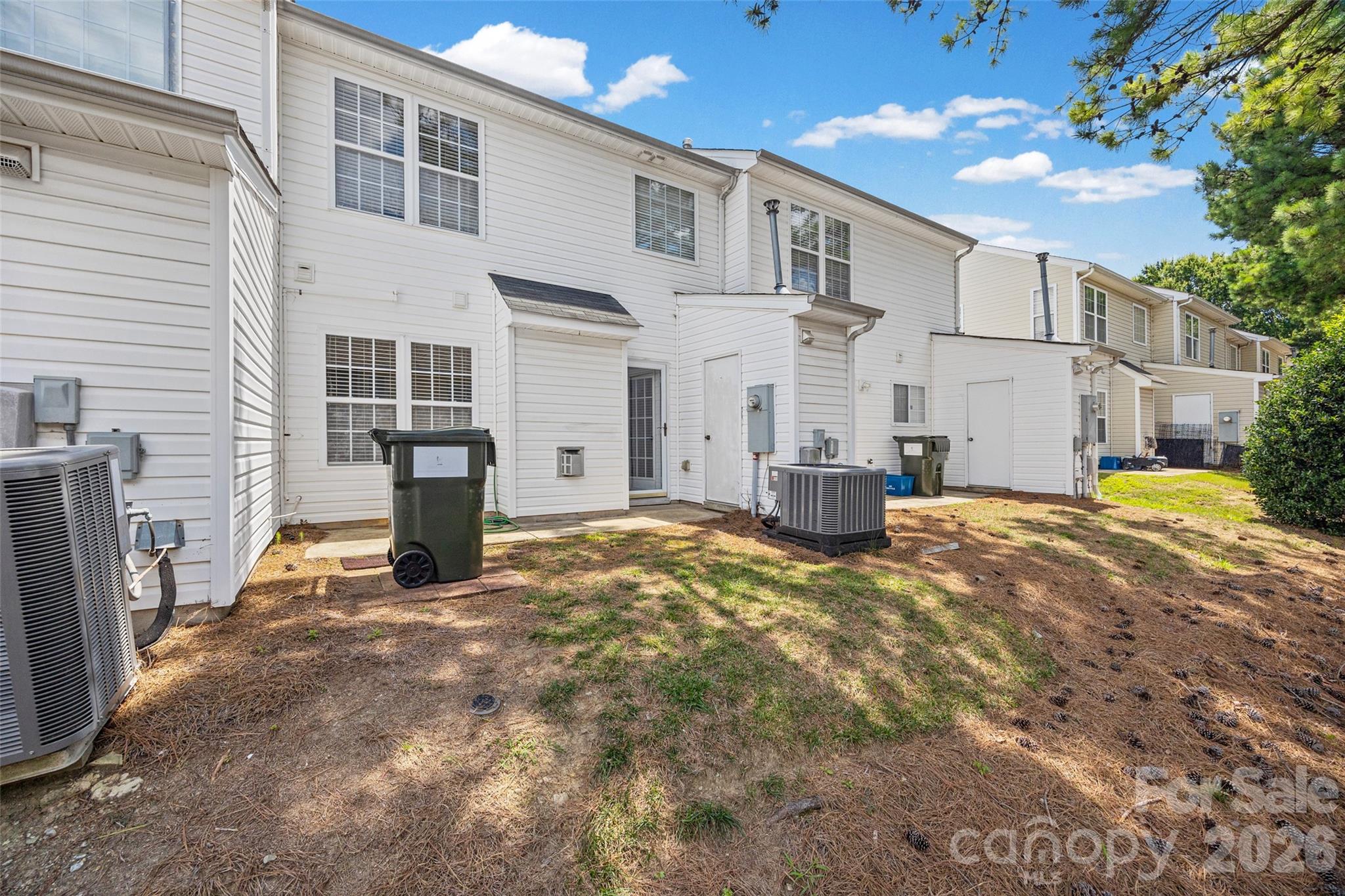 3240 Barons Court Road Property Photo 27