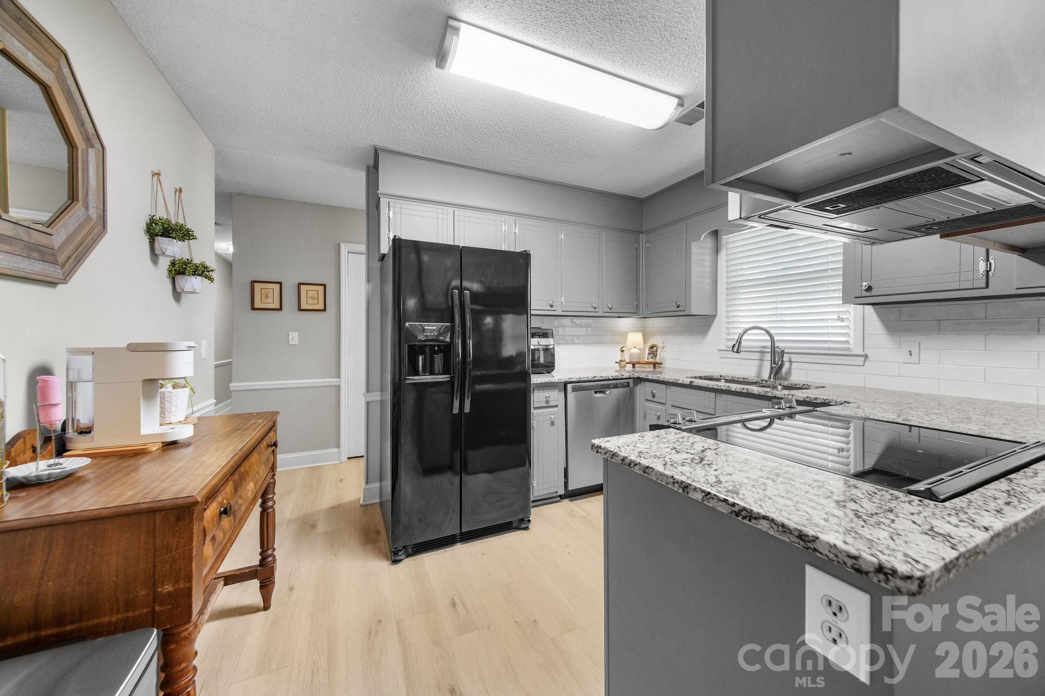 2115 Acorn Lane Property Photo 19