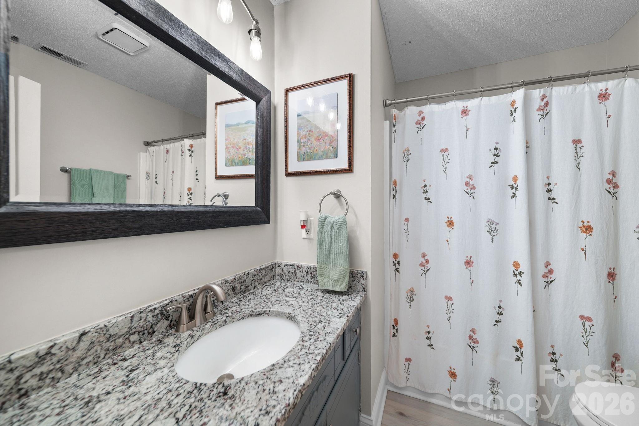 2115 Acorn Lane Property Photo 31