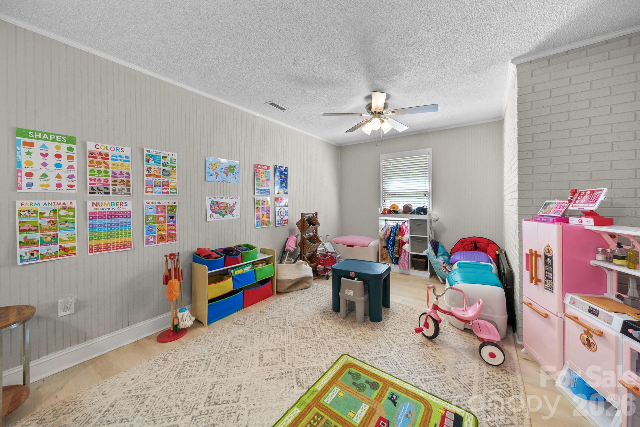 2115 Acorn Lane Property Photo 32