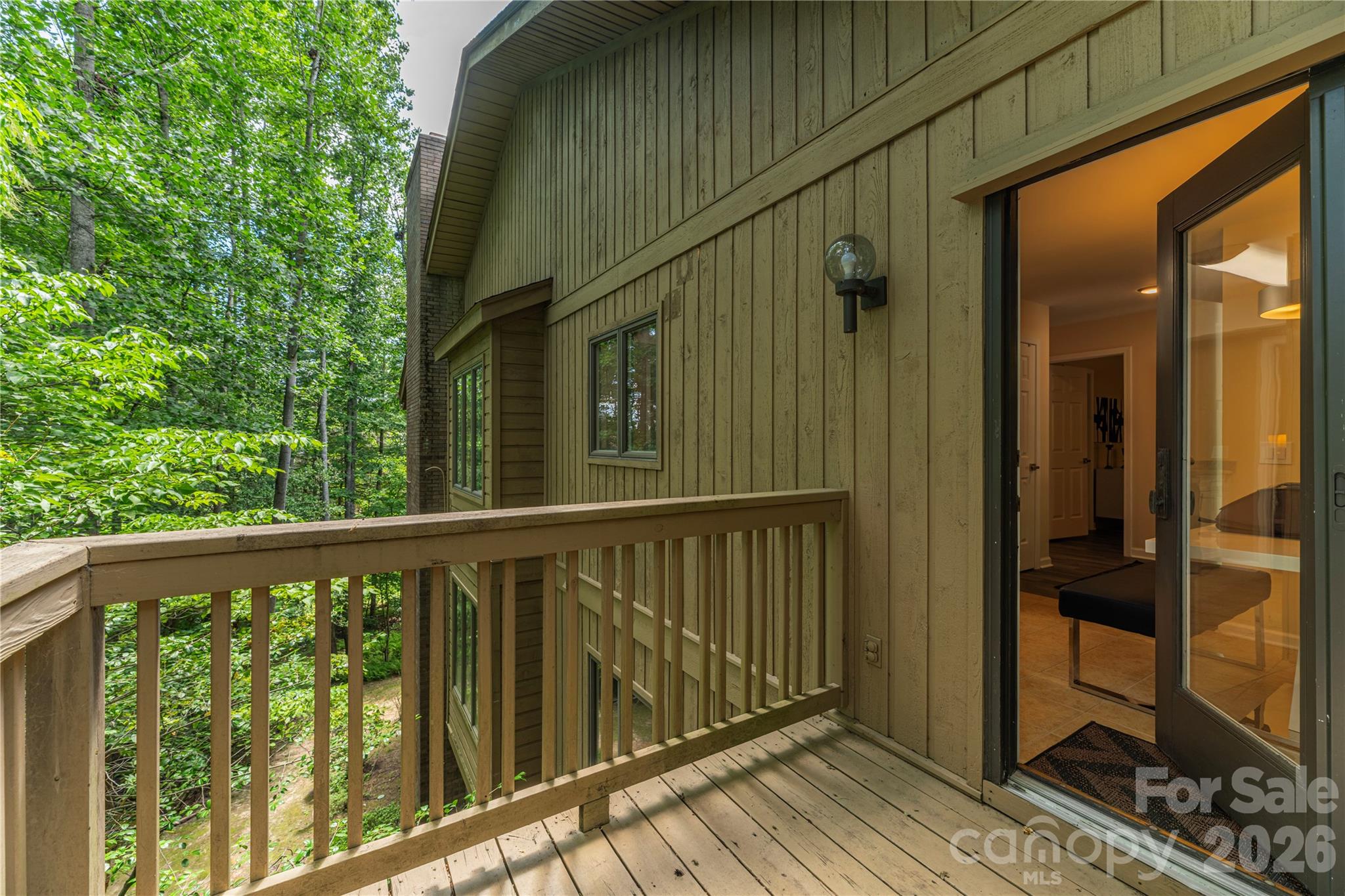 204 Live Oak Lane Property Photo 14