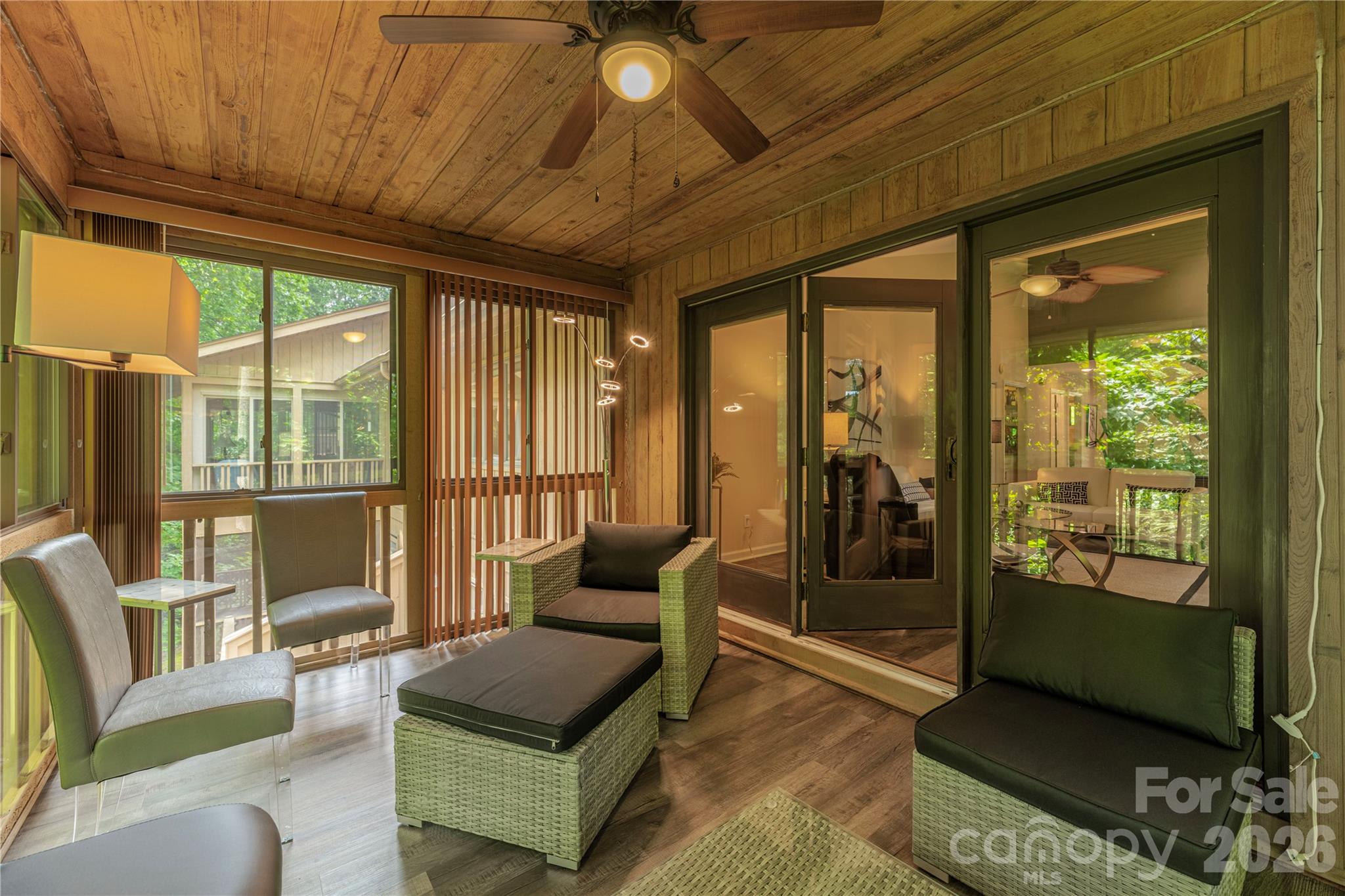 204 Live Oak Lane Property Photo 16