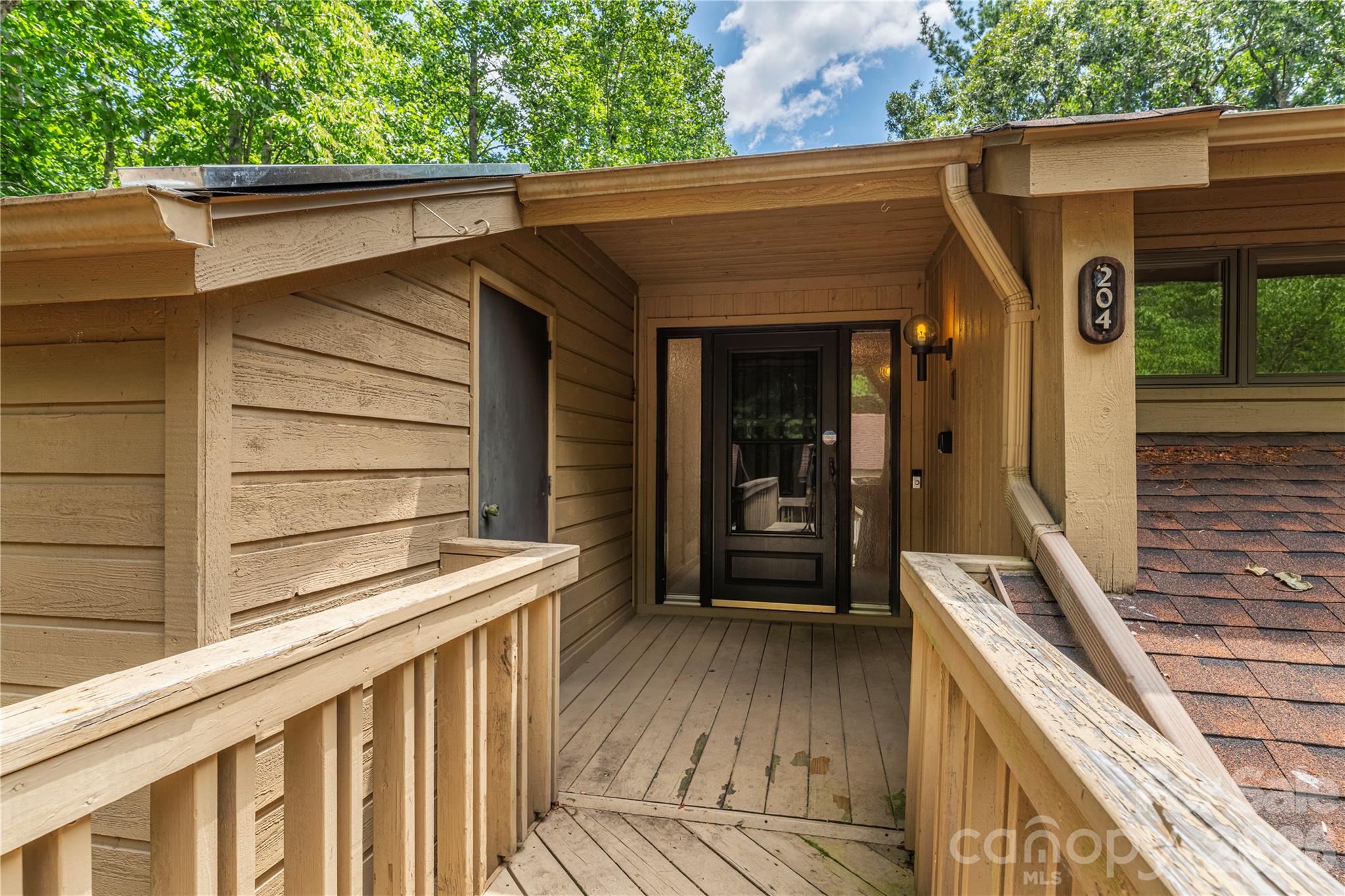 204 Live Oak Lane Property Photo 17