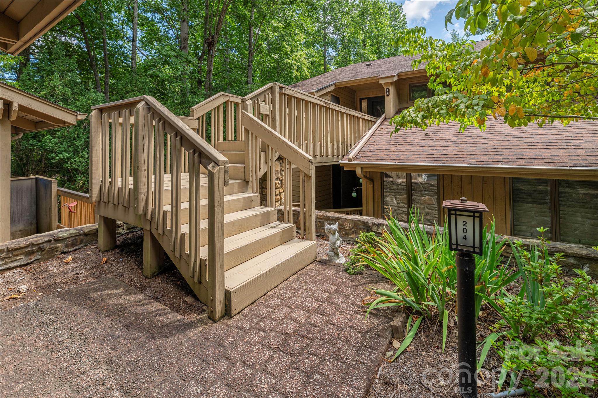 204 Live Oak Lane Property Photo 18