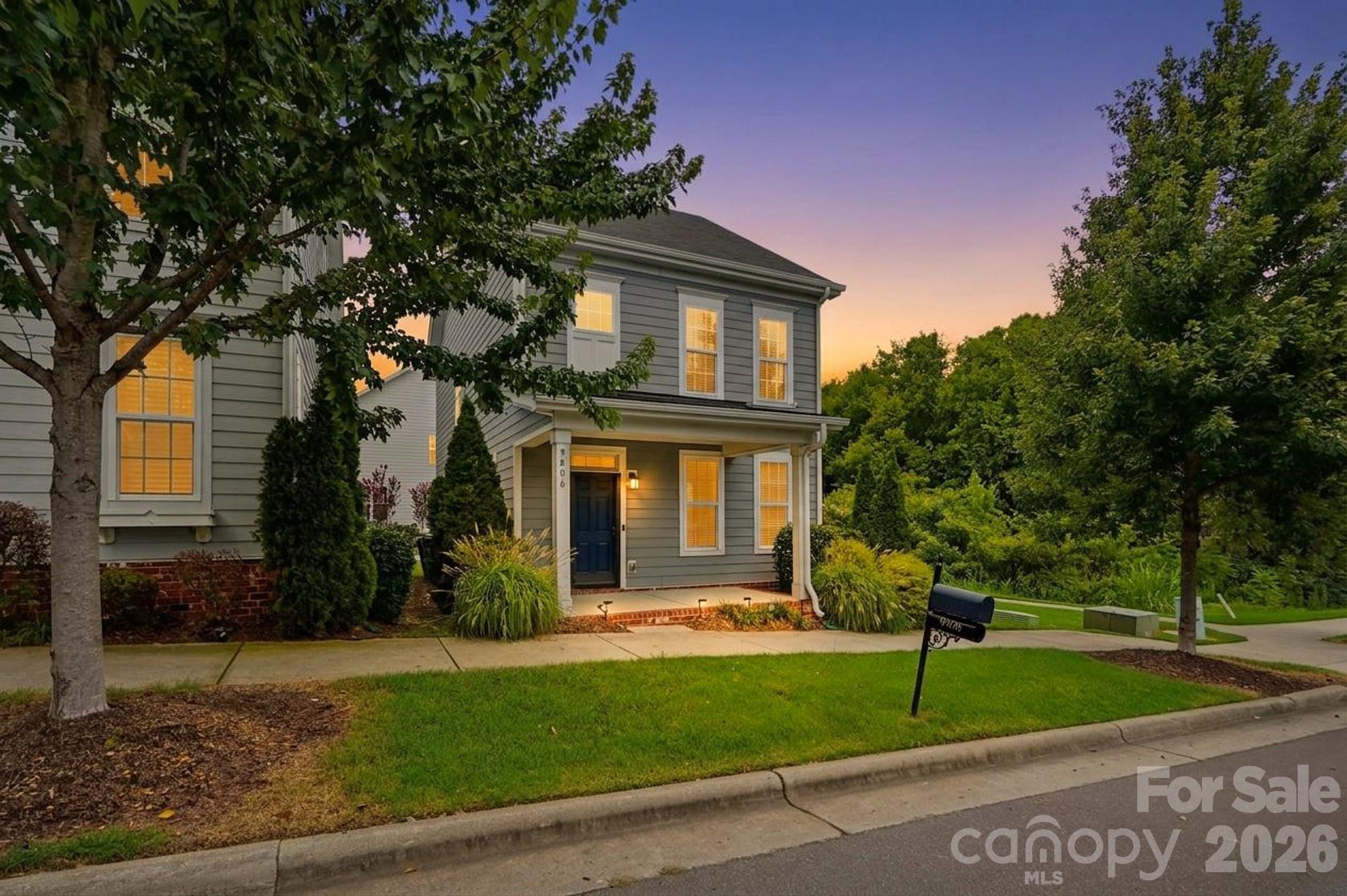 9406 Kings Parade Boulevard Property Photo 1