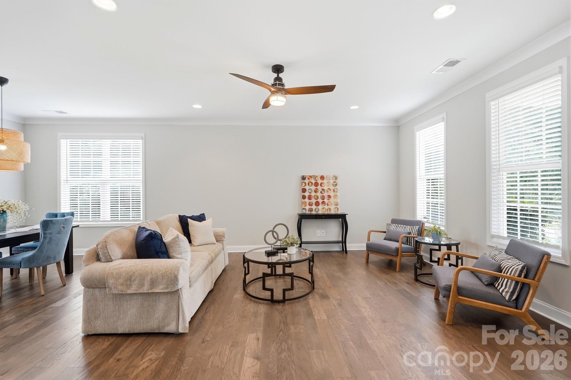9406 Kings Parade Boulevard Property Photo 11