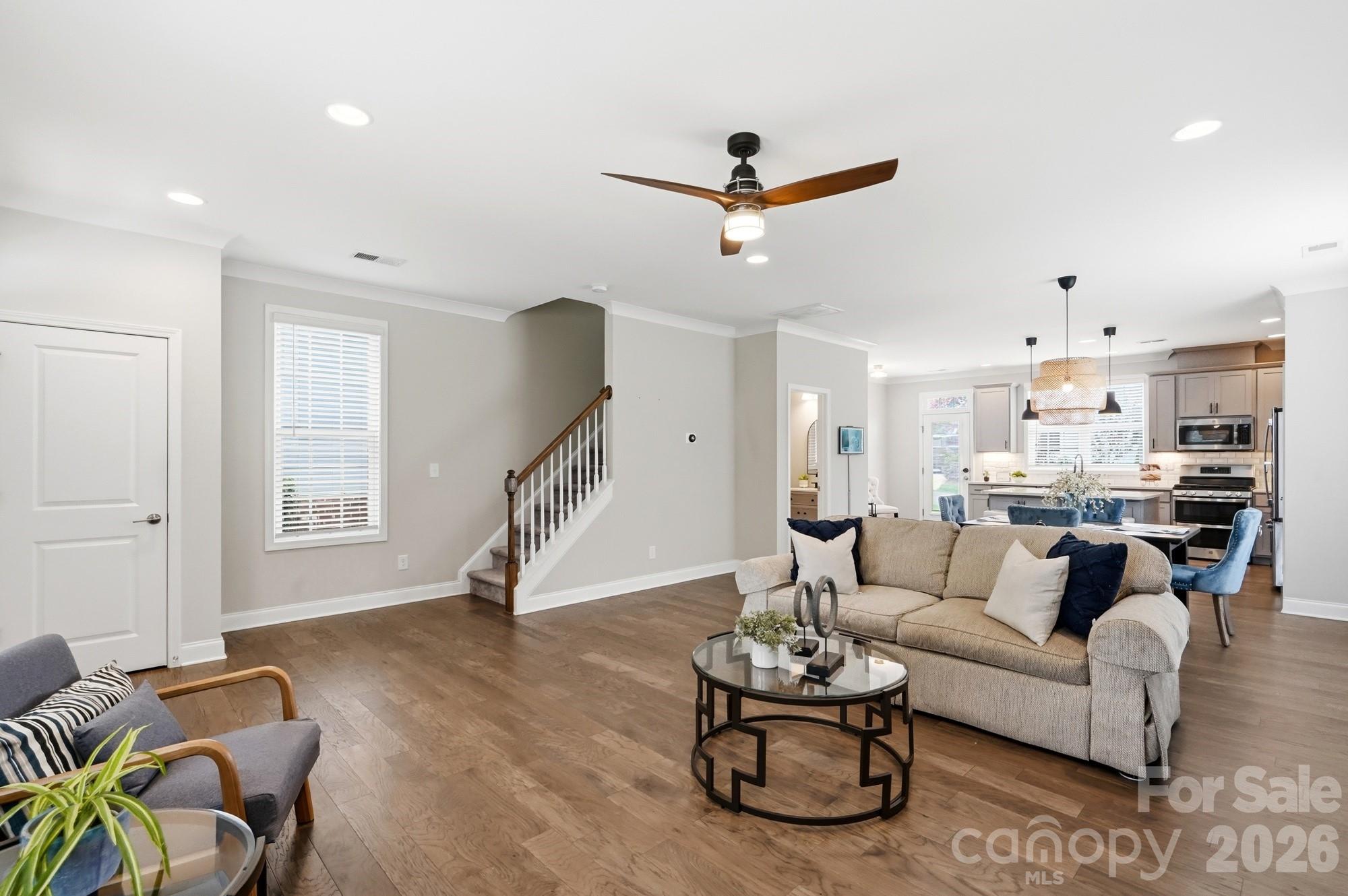 9406 Kings Parade Boulevard Property Photo 14