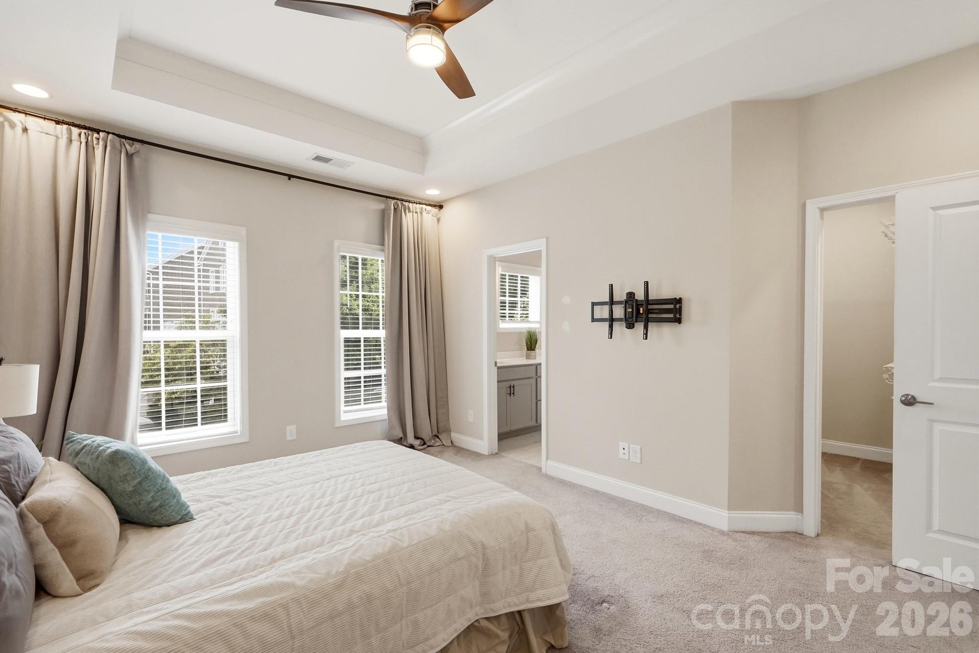 9406 Kings Parade Boulevard Property Photo 29