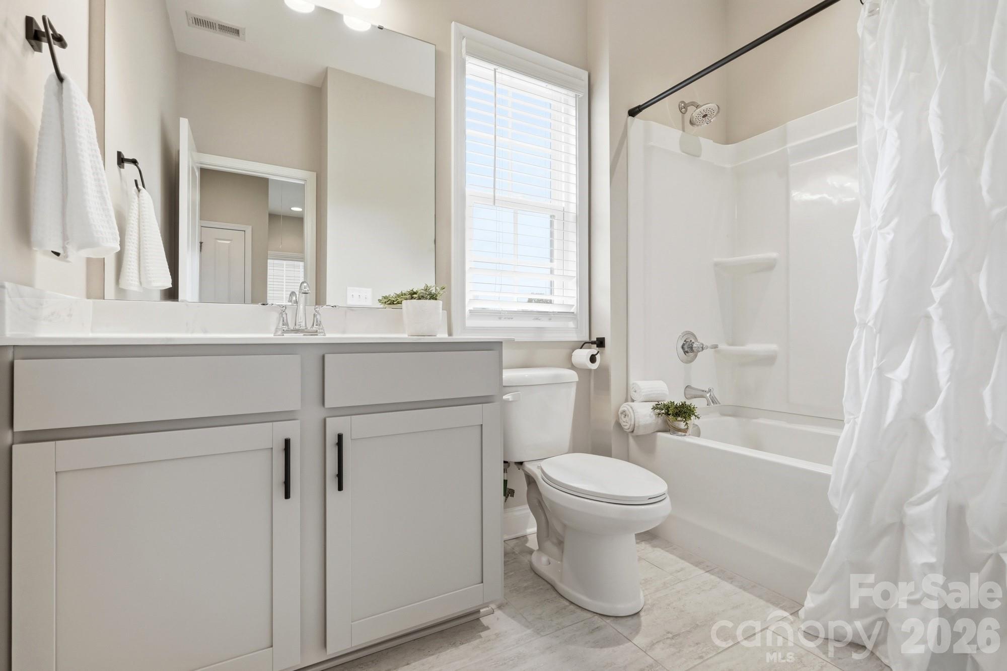 9406 Kings Parade Boulevard Property Photo 39