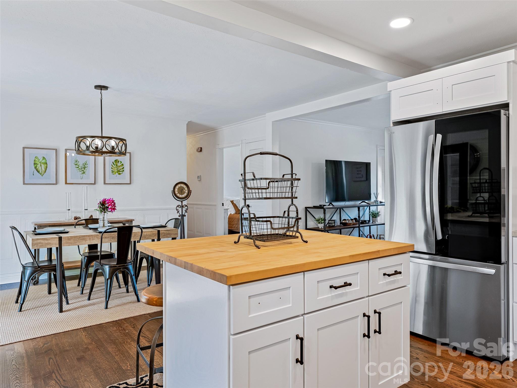 7 Southwicke Drive Property Photo 13