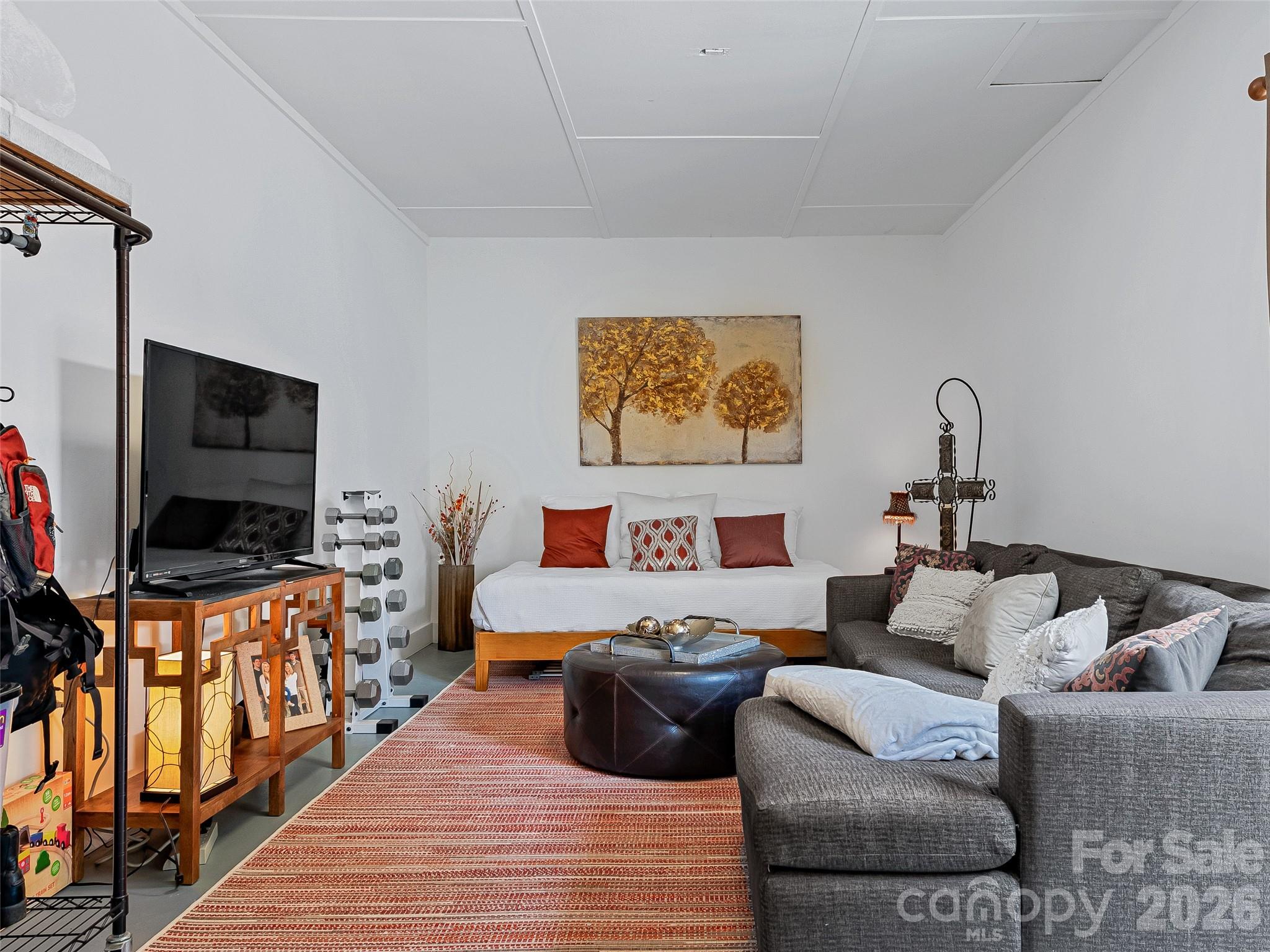 7 Southwicke Drive Property Photo 23