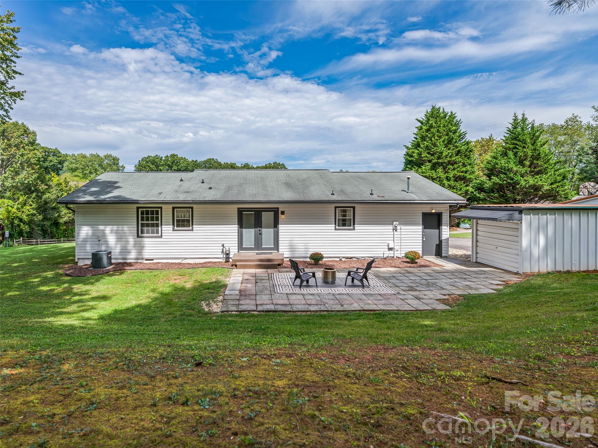 7 Southwicke Drive Property Photo 28