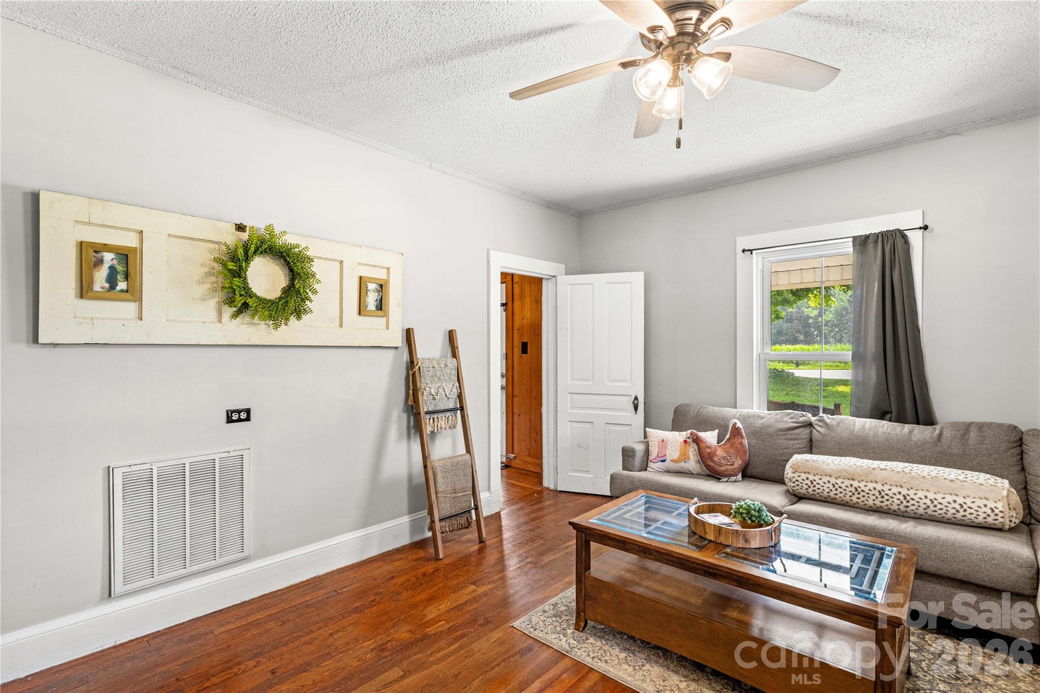 532 Rash Road Property Photo 8
