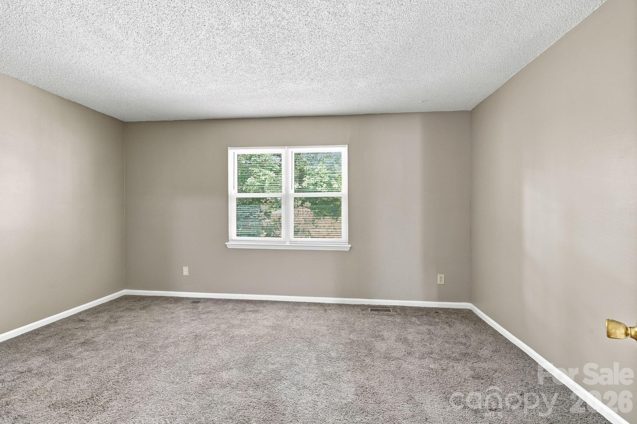4033 Briarhill Drive Property Photo 33