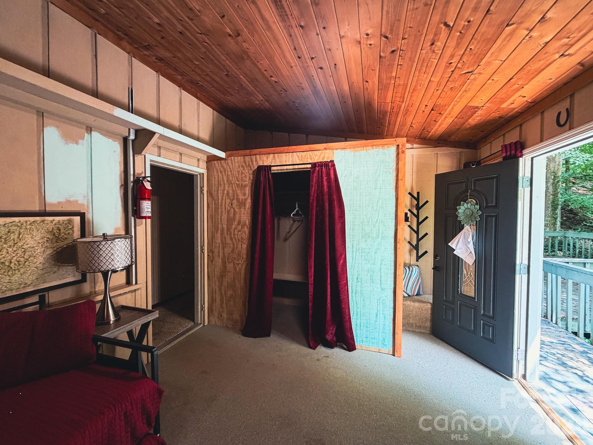 232 Island Creek Road Property Photo 5