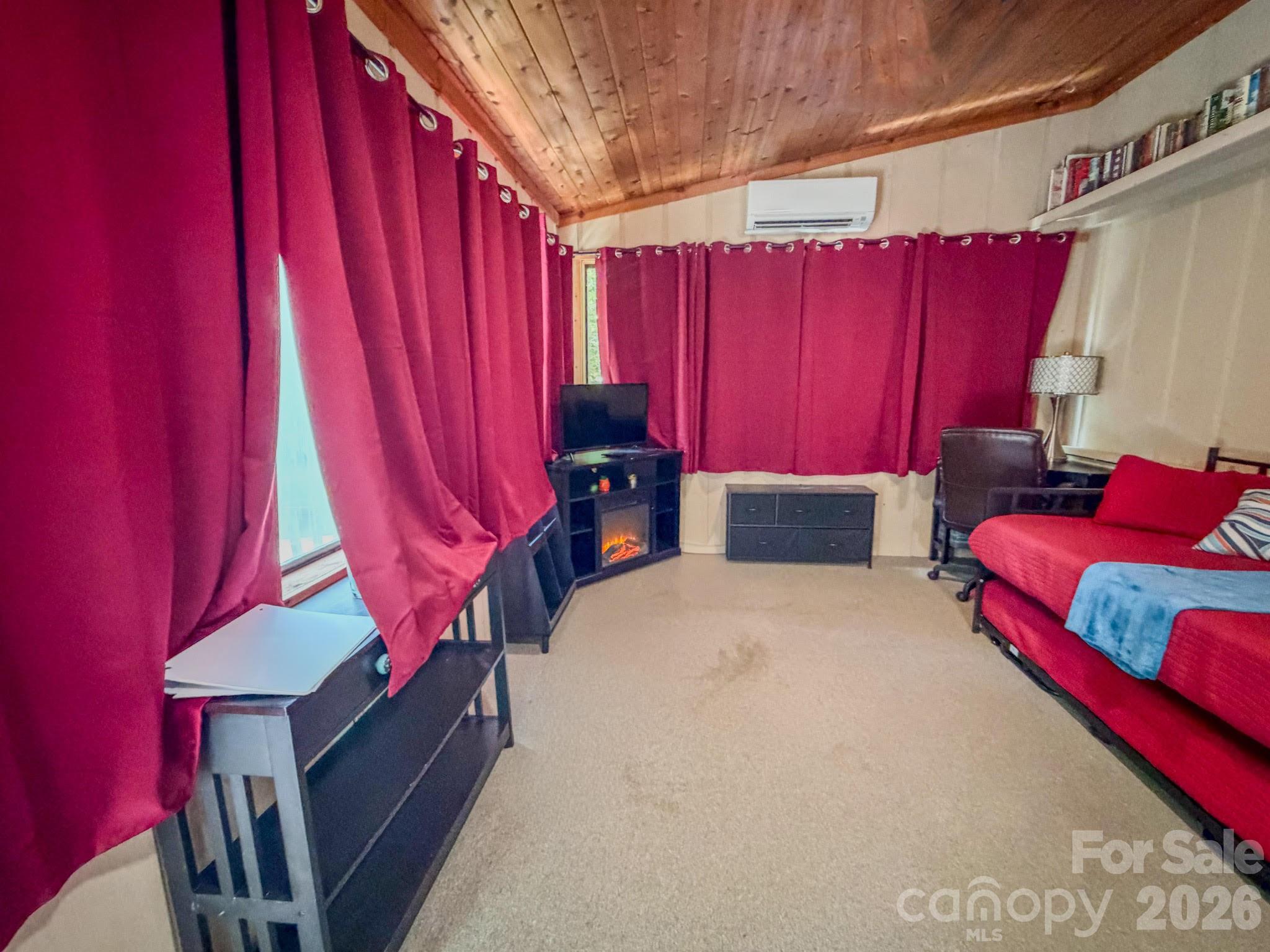 232 Island Creek Road Property Photo 6