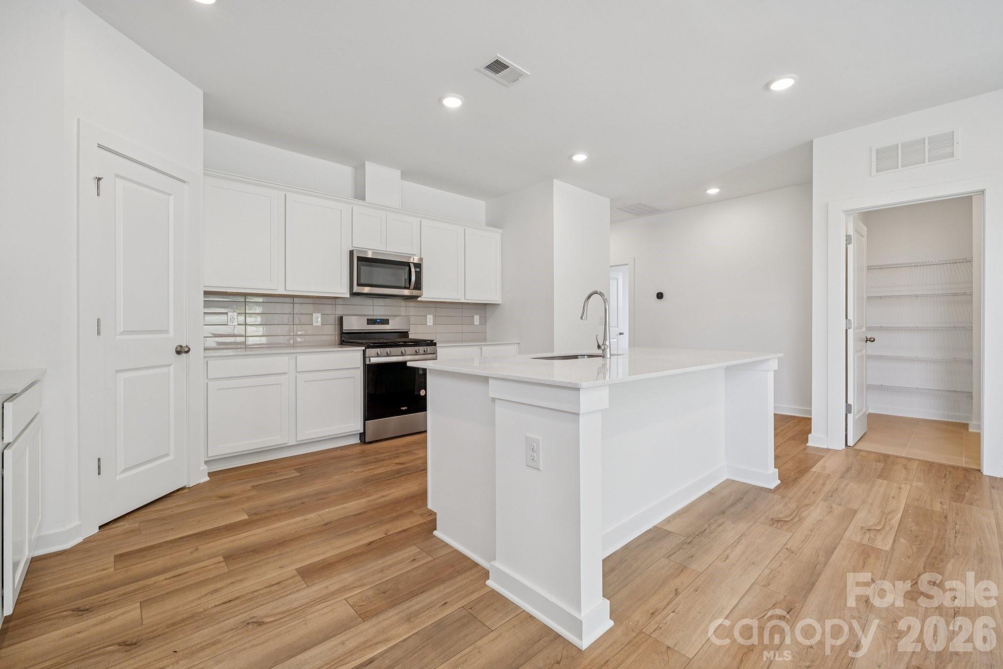 8067 Midas Lane Property Photo 8