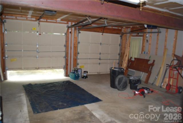 3229 Silver Pond Court Property Photo 8