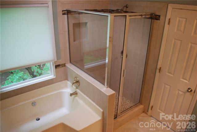 3229 Silver Pond Court Property Photo 12