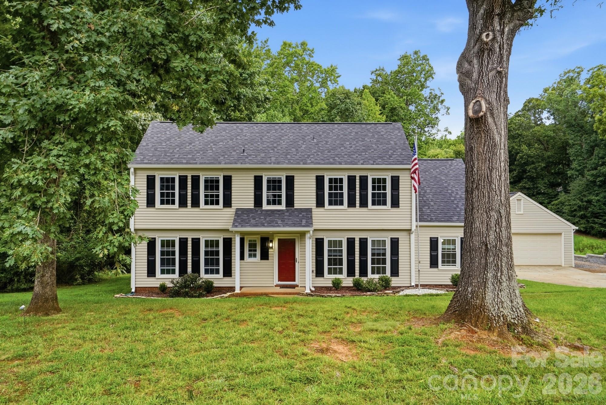 10211 Meadow Hollow Drive Property Photo 1