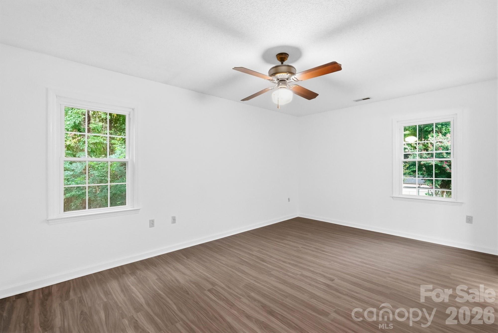 10211 Meadow Hollow Drive Property Photo 19