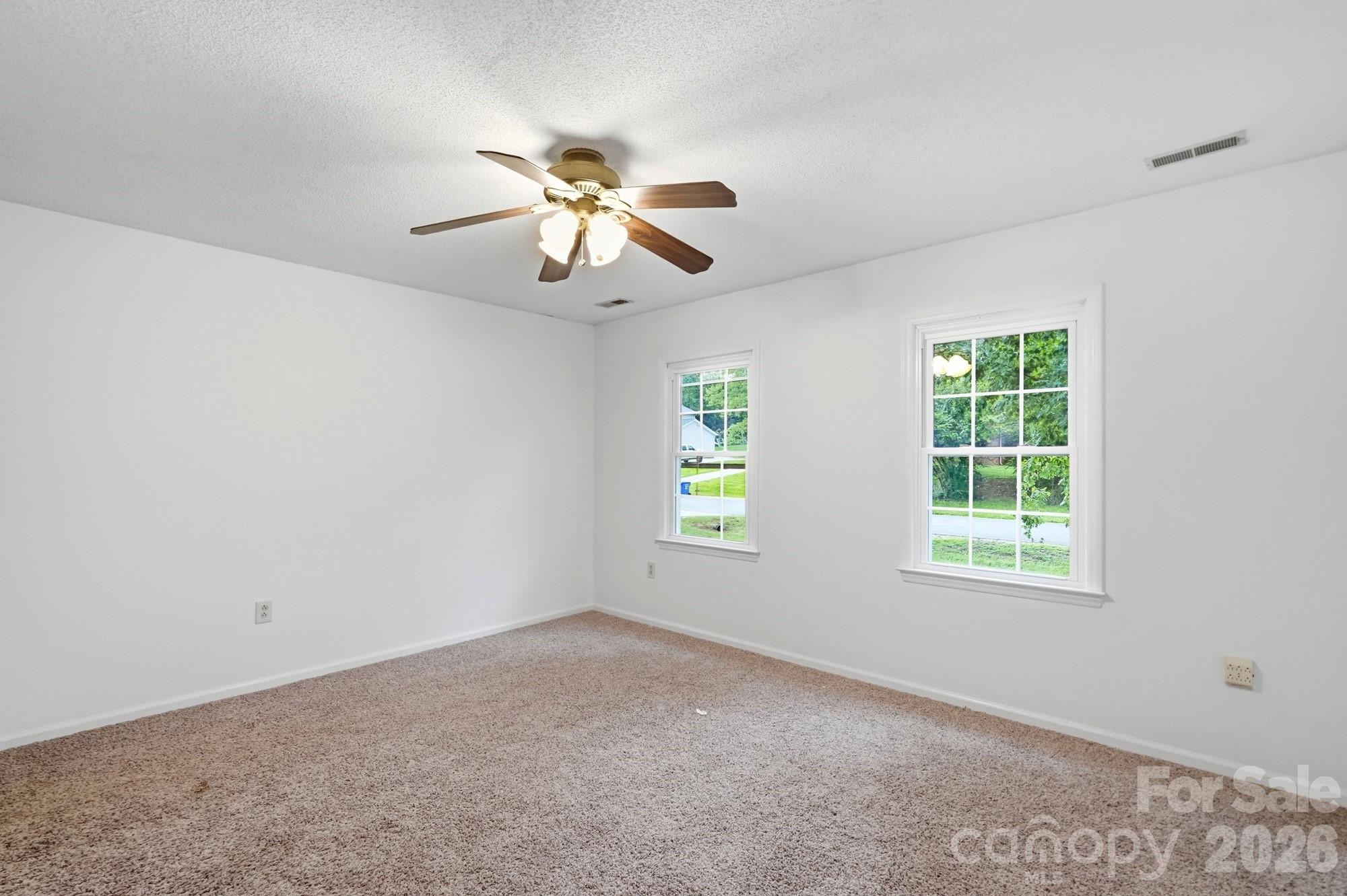10211 Meadow Hollow Drive Property Photo 26