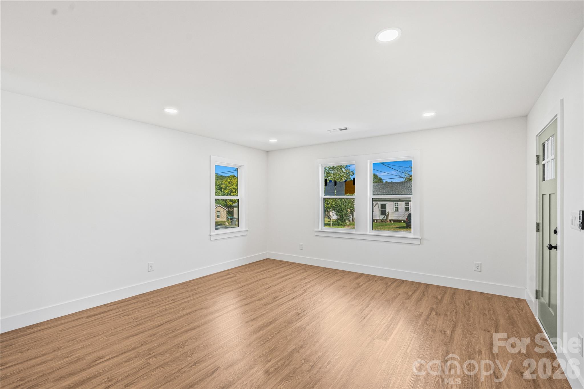 1407 Birch Street Property Photo 8