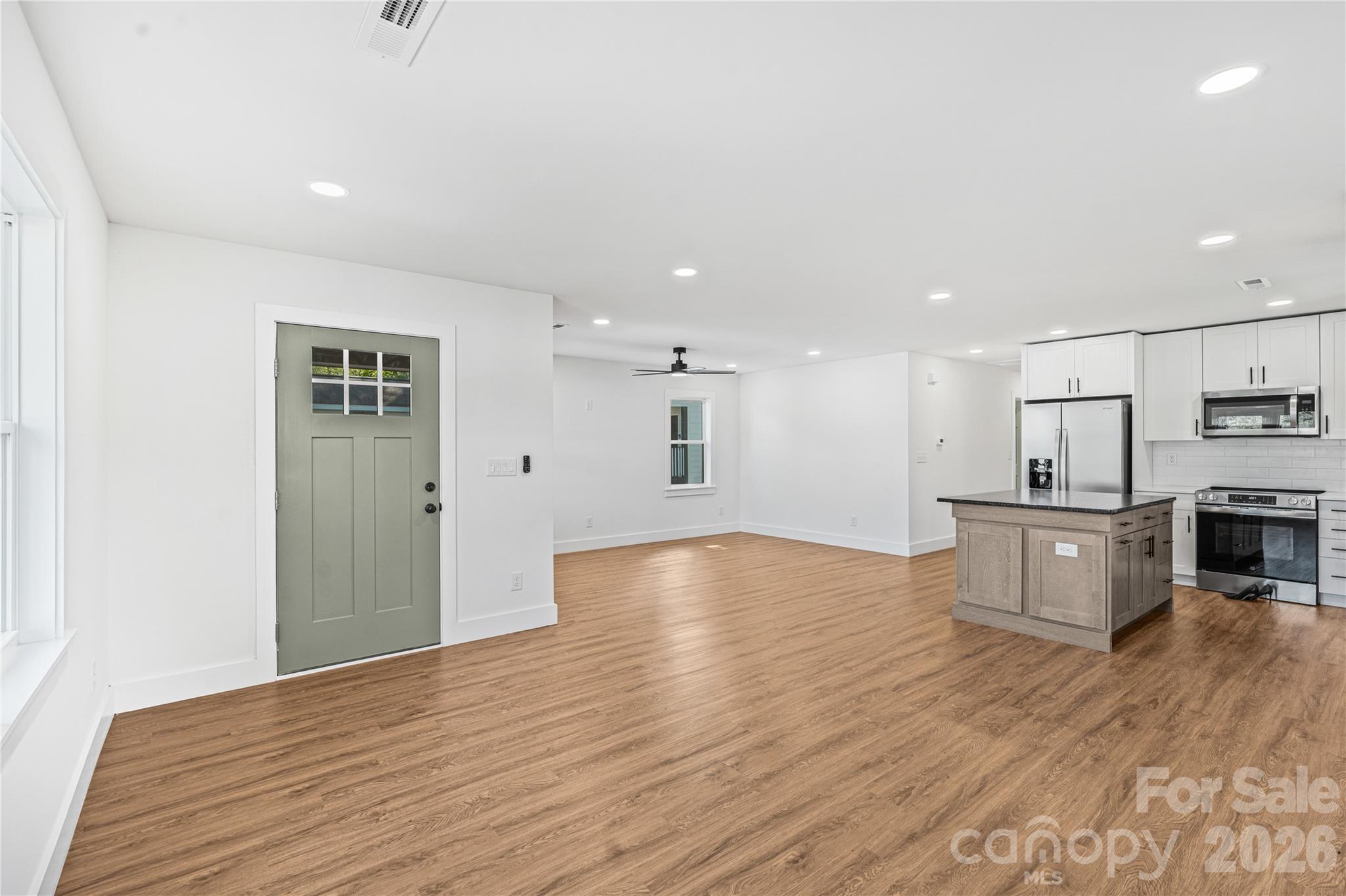 1407 Birch Street Property Photo 10