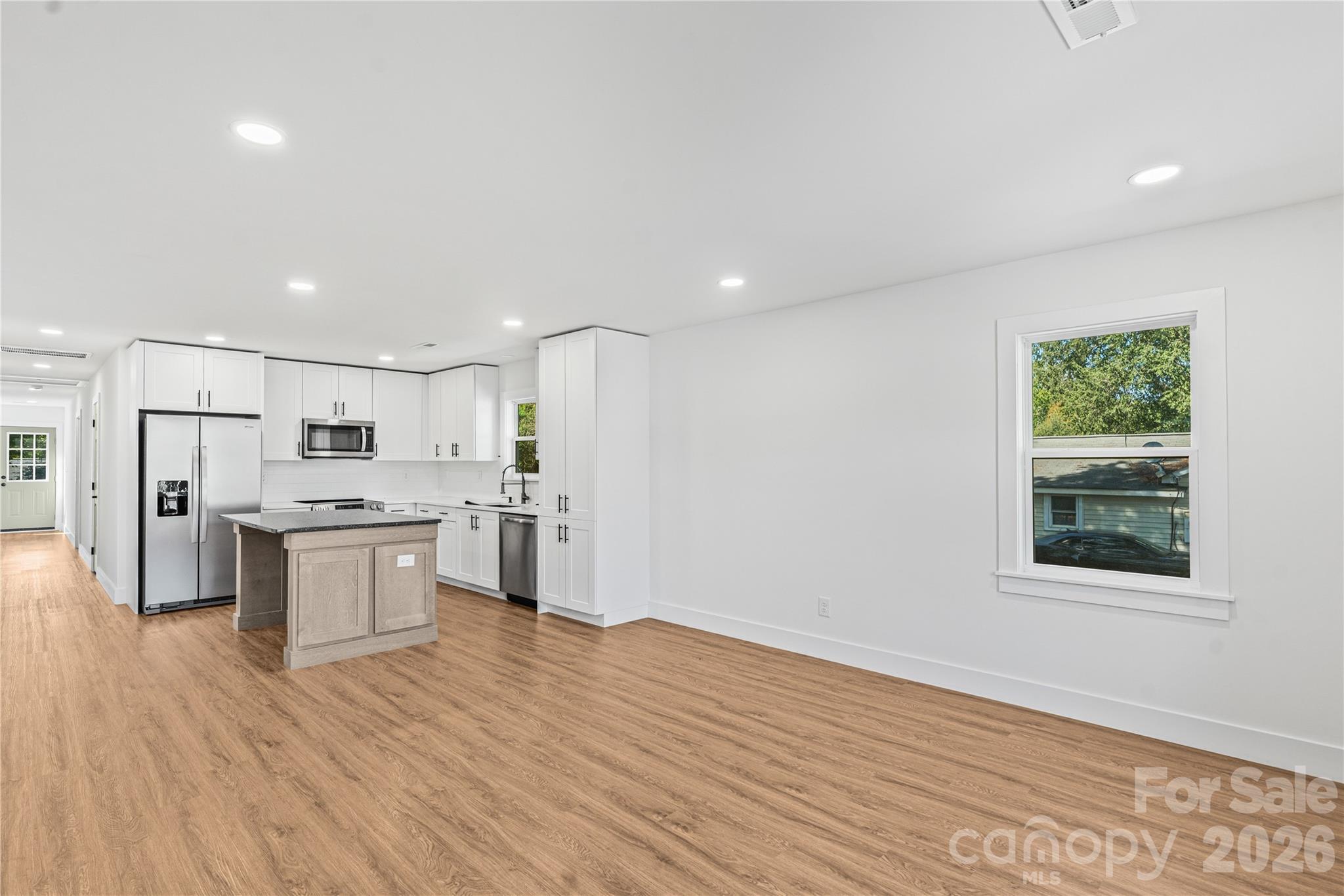 1407 Birch Street Property Photo 11