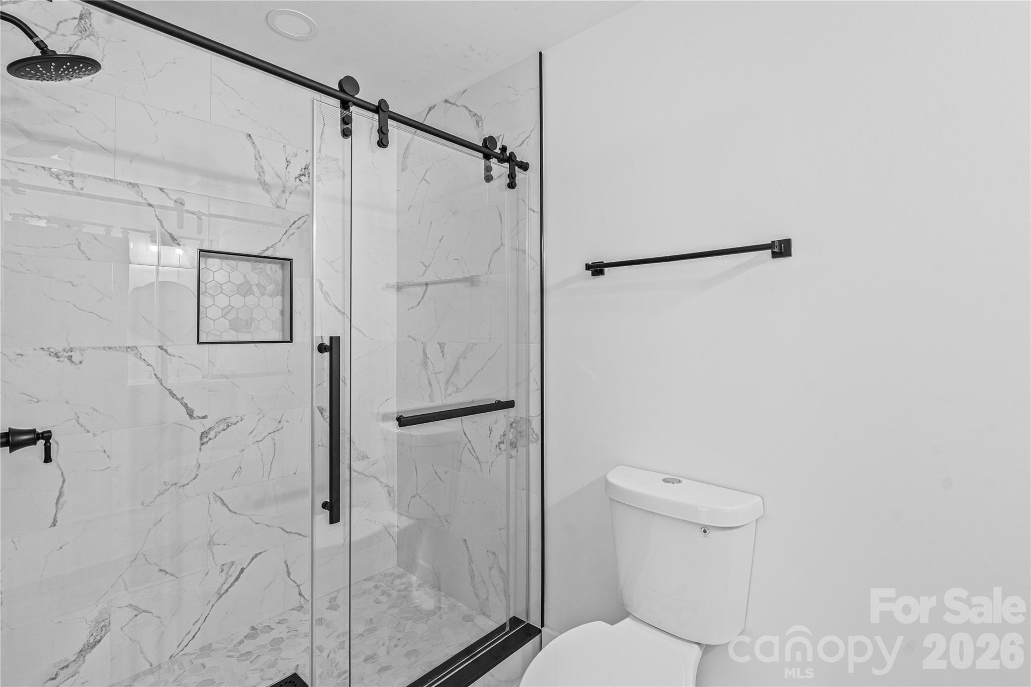 1407 Birch Street Property Photo 23