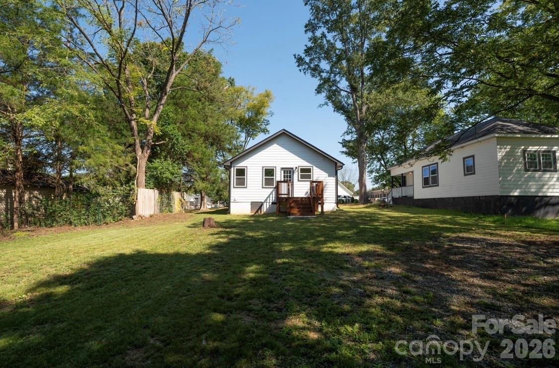 1407 Birch Street Property Photo 28