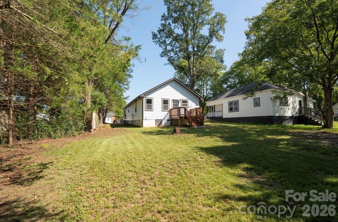1407 Birch Street Property Photo 29
